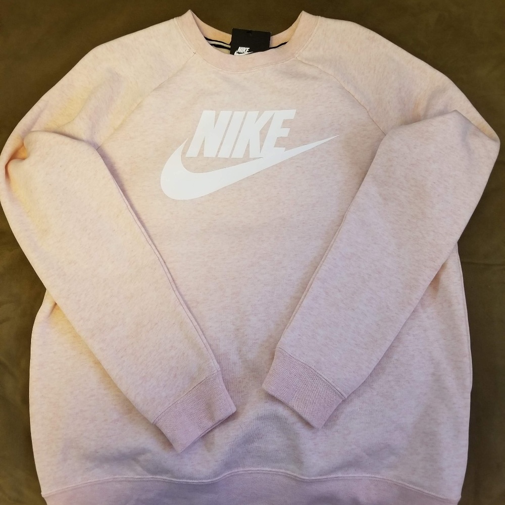 SOLD - Nike Sweatshirt - Picture 7 of 8